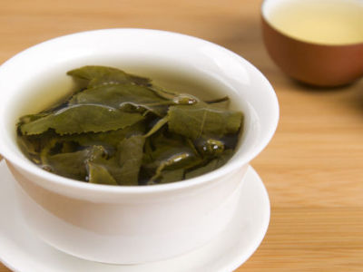 六大茶葉的功效，<a href=http://www.jiaodonghuabobo.com/chajiankang/ target=_blank class=infotextkey>喝茶的好處</a>和壞處