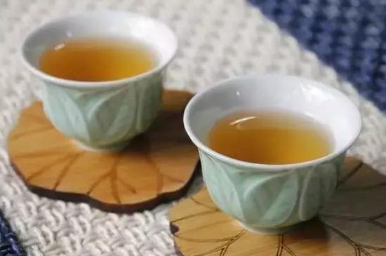 茶的三個(gè)禮儀，茶的禮儀小知識(shí)
