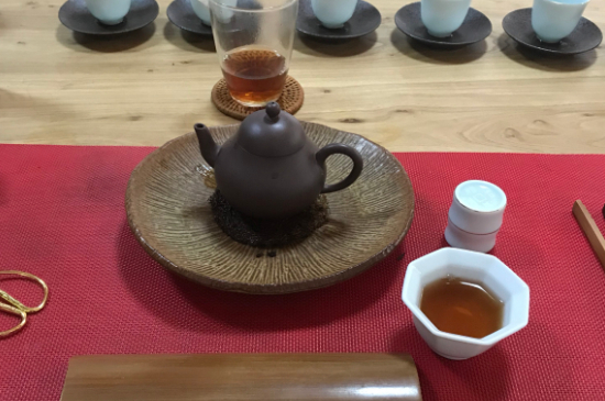 肉桂可以用紫砂壺沖泡嗎，紫砂壺能泡武夷巖茶肉桂用嗎？