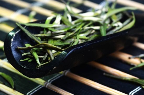 老茶和新茶哪個(gè)好，老茶好喝還是新茶好喝