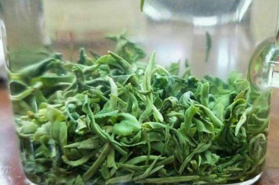 什么茶葉容易放香精，香精茶有什么危害？