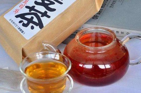 飯店喝的聞起很香的茶，餐館里的蕎麥茶還是大麥茶？