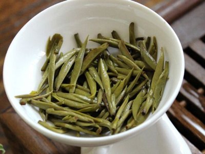 白毫銀針放幾年最好，白毫銀針什么年份最好？