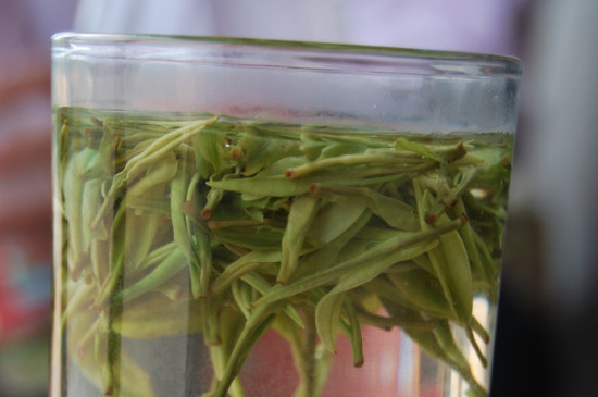 白茶的年份是怎么區(qū)分，如何辨別白茶年份