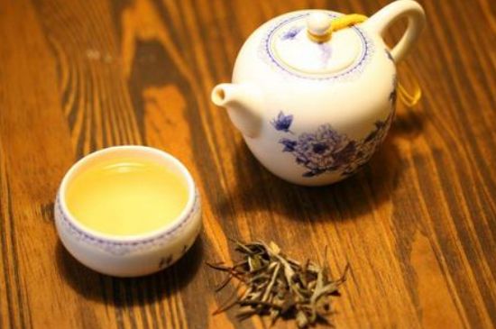 什么茶葉容易放香精，香精茶有什么危害？