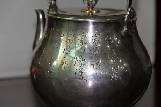 銀壺泡茶后為什么會(huì)變黑，銀壺內(nèi)膽發(fā)黑怎么辦