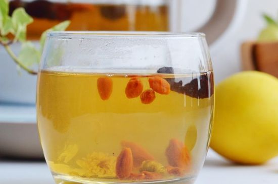 菊花茶的最佳搭配有哪幾樣，菊花茶和什么搭配喝效果好？