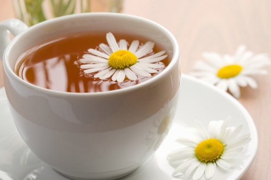 經(jīng)常菊花泡水好嗎，喝菊花茶有什么好處？