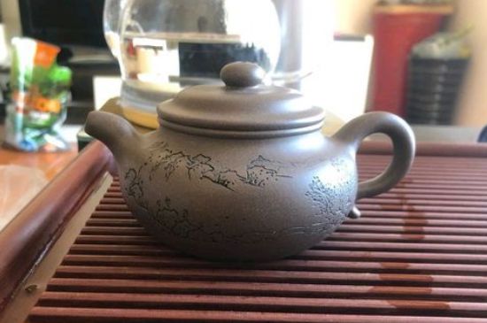 正宗紫砂壺多少錢一套，一套正宗宜興紫砂壺什么價(jià)格