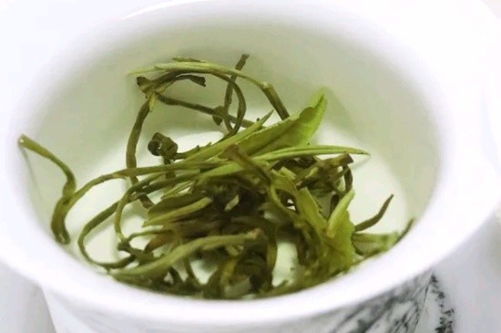 茉莉香珠跟龍珠有什么區(qū)別嗎，茉莉龍珠和茉莉香珠那個(gè)好？