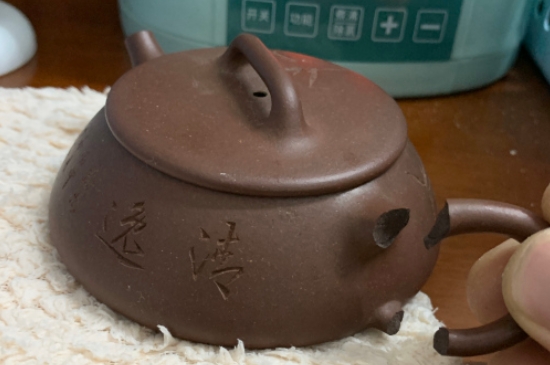 新買的紫砂壺為什么會裂，真的紫砂壺是不是很容易開裂？