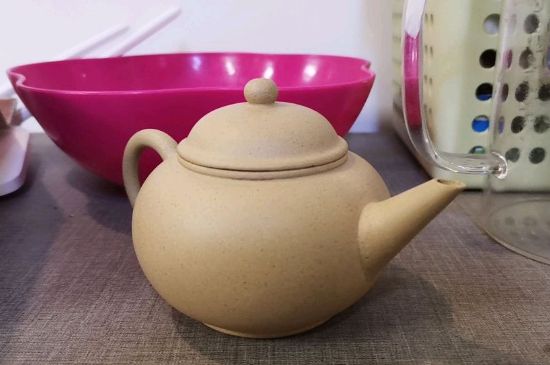 手工紫砂壺和模具壺有什么區(qū)別，快速鑒別手工壺模具壺