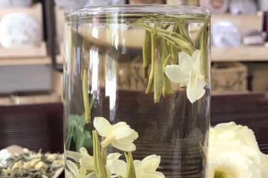 茉莉龍珠保質(zhì)期多長時(shí)間，茉莉龍珠茶放幾年了還能喝嗎？