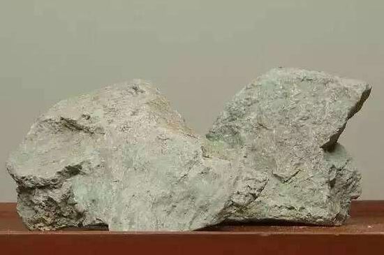 本山綠泥怎么分辨真假，真正的本山綠泥紫砂壺怎么鑒別？