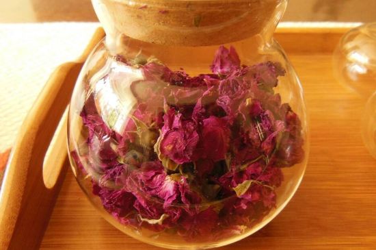 好玫瑰花茶多少錢(qián)一斤啊，玫瑰花茶價(jià)格多少錢(qián)合理？