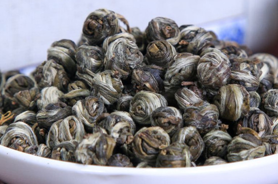 茉莉龍珠一次泡幾顆，茉莉龍珠一一杯放幾顆