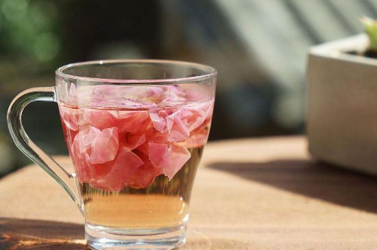 玫瑰花茶和什么搭配好，玫瑰花茶的搭配大全！