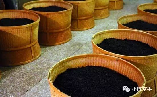 怎樣炭焙巖茶？揭秘武夷巖茶的炭焙技藝