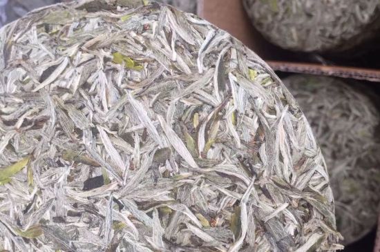 7年壽眉和2年白牡丹哪個(gè)好，老白茶壽眉與白牡丹的口感區(qū)別