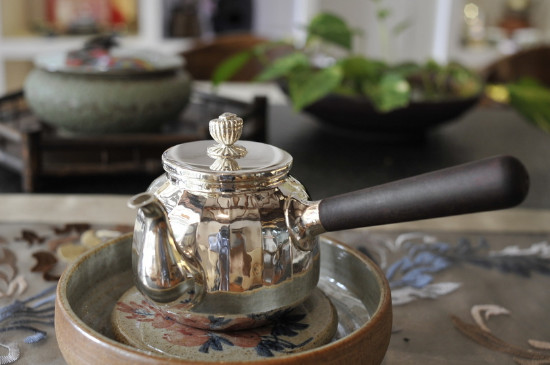 黑茶用什么壺煮最好，黑茶用什么煮效果好？