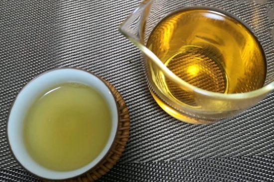 7年壽眉和2年白牡丹哪個(gè)好，老白茶壽眉與白牡丹的口感區(qū)別