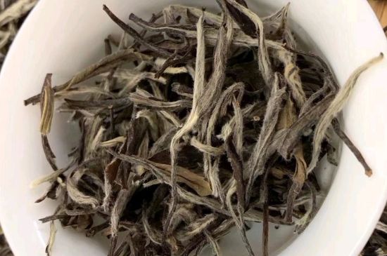 三年白茶賽砒霜，這是真的嗎？