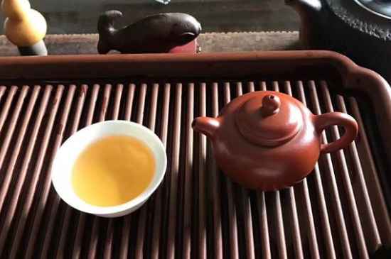 正山小種適合女人喝嗎，女人經(jīng)常喝正山小種茶好嗎