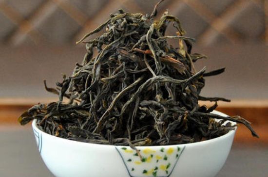 蜜蘭香和鴨屎香區(qū)別，鳳凰單樅鴨屎香vs蜜蘭香圖片對(duì)比