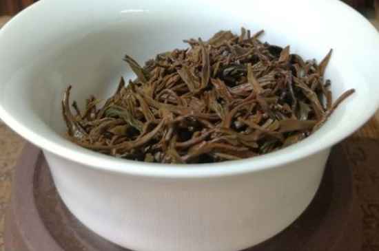 正山小種適合女人喝嗎，女人經(jīng)常喝正山小種茶好嗎