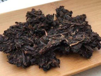 黑茶的功效與作用，長期喝黑茶有什么功效？