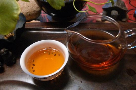 正山小種對胃好嗎，正山小種養(yǎng)胃還是傷胃