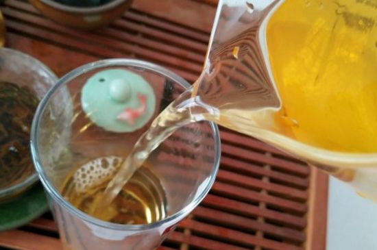 經(jīng)期喝紅茶有什么壞處，女性經(jīng)期可以喝紅茶嗎