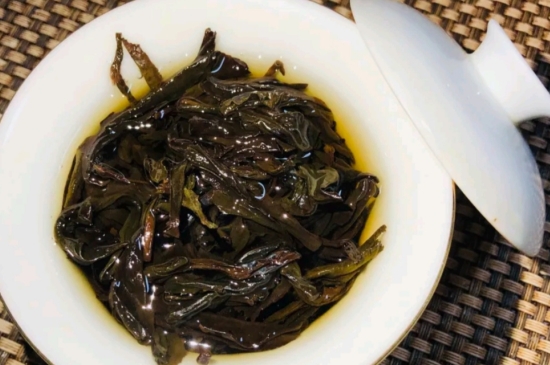 長期喝巖茶會上火嗎？巖茶這樣喝了容易上火！