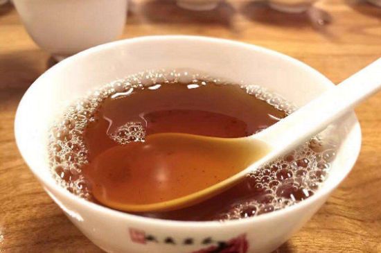 肉桂茶和大紅袍哪個(gè)貴，武夷山肉桂與大紅袍的價(jià)格比較