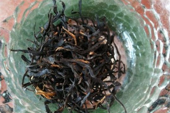 女人晚上喝紅茶好嗎，女人紅茶啥時候喝最好？