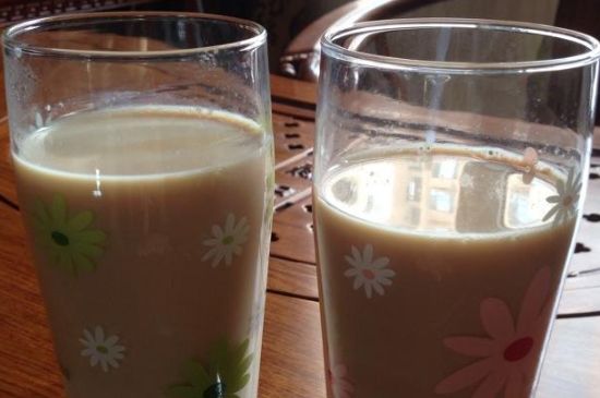 紅茶加奶的危害，紅茶加牛奶有副作用嗎