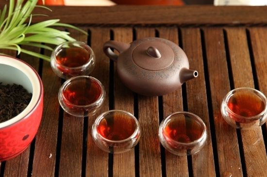 飯后多長(zhǎng)時(shí)間喝六堡茶最好，六堡茶一天喝多少